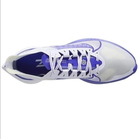 nike zoom gravity racer blue